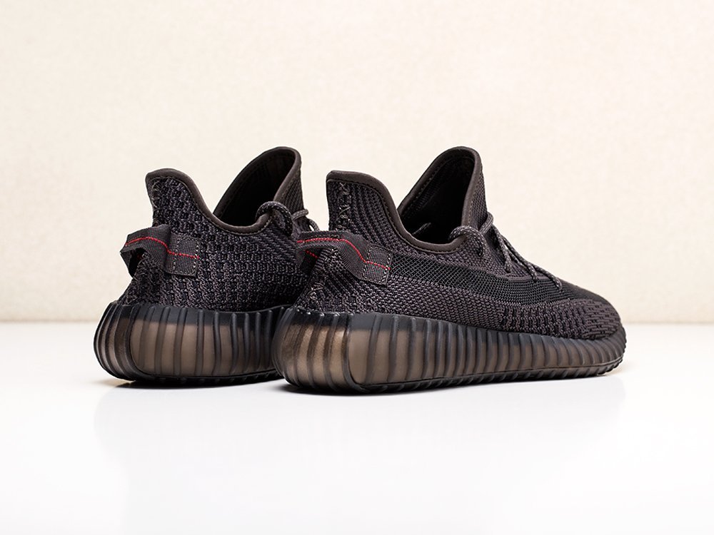 Кроссовки Adidas Yeezy 350 Boost v2 — изображение 3