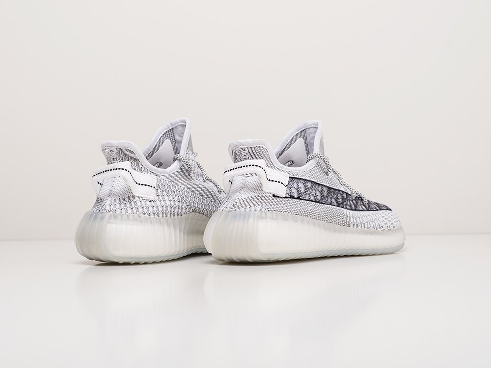 Кроссовки Adidas Yeezy 350 Boost v2 — изображение 3