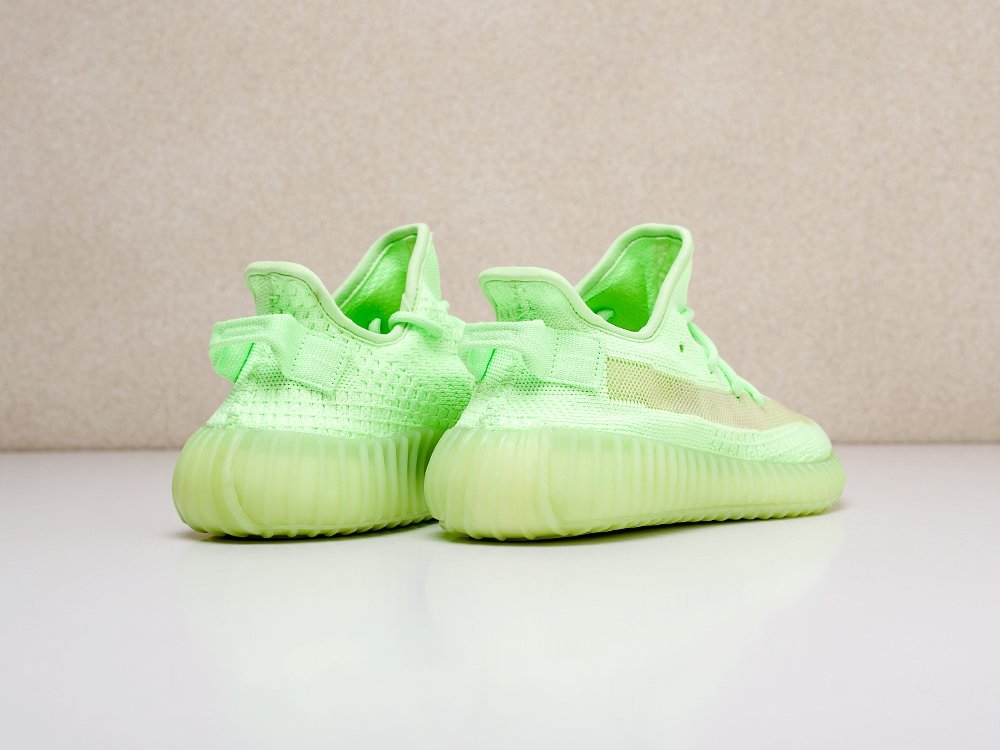 Кроссовки Adidas Yeezy 350 Boost v2 — изображение 3