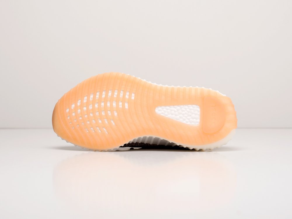 Кроссовки Adidas Yeezy 350 Boost v2 — изображение 4