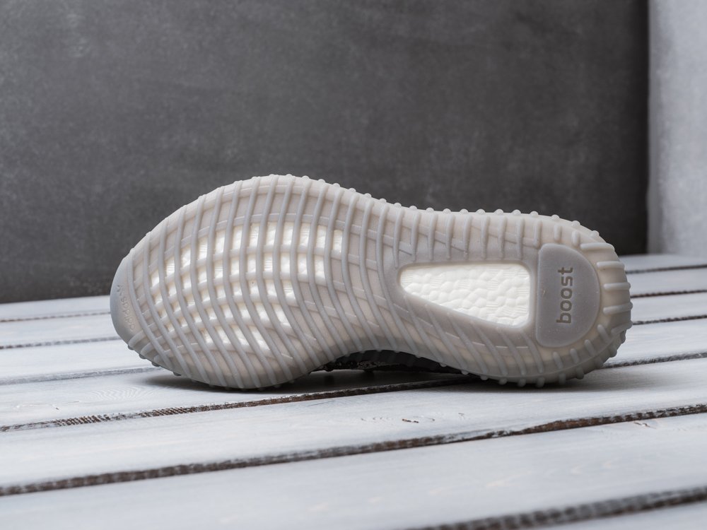 Кроссовки Adidas Yeezy 350 Boost v2 — изображение 5