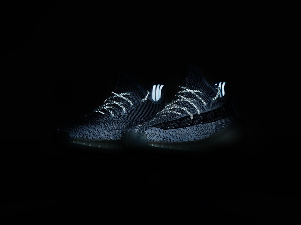 Кроссовки Adidas Yeezy 350 Boost v2 — изображение 6