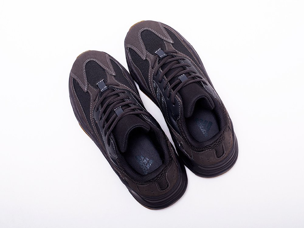 Кроссовки Adidas Yeezy Boost 700 — изображение 6