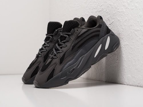 Кроссовки Adidas Yeezy Boost 700 v2