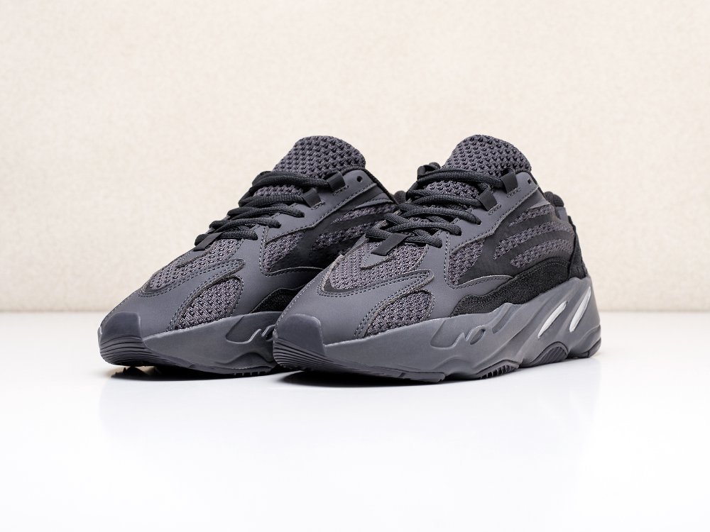 Кроссовки Adidas Yeezy Boost 700 v2 — изображение 2