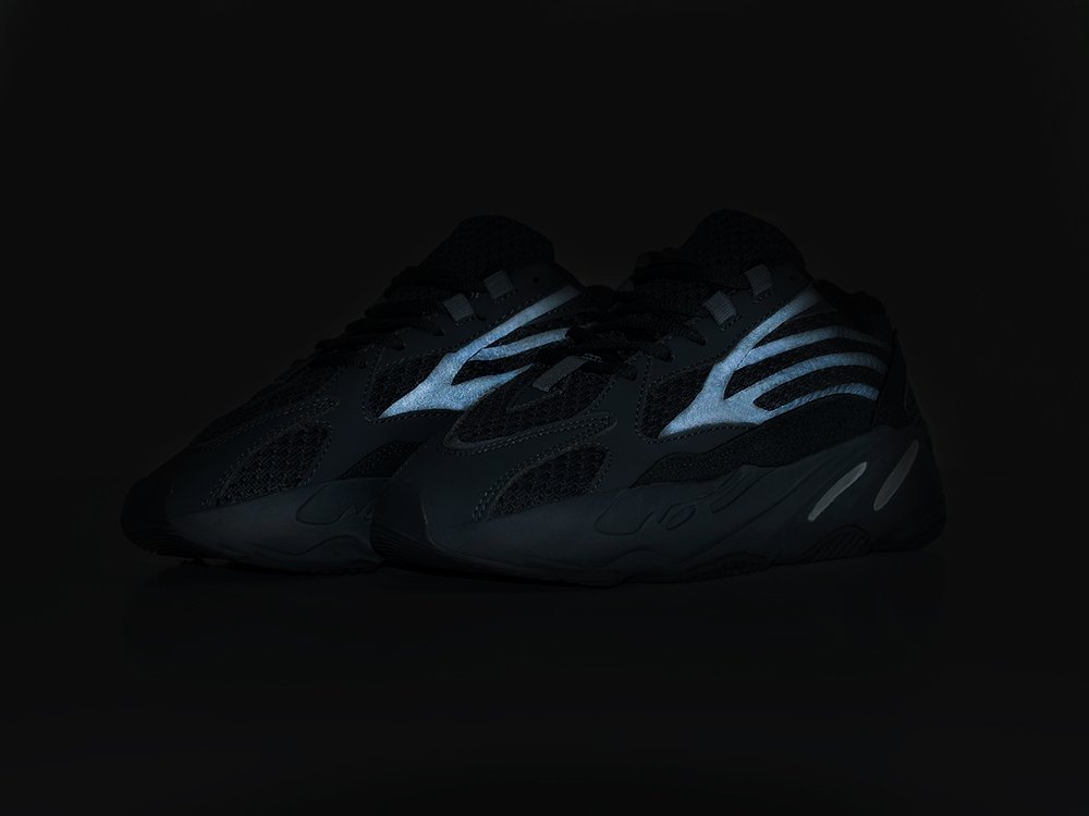 Кроссовки Adidas Yeezy Boost 700 v2 — изображение 7