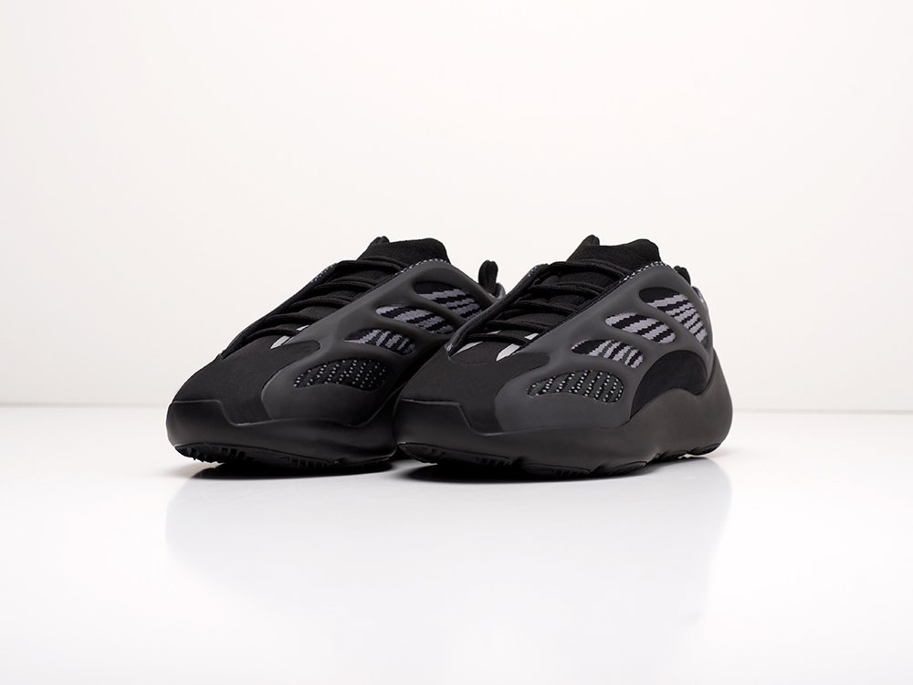 Кроссовки Adidas Yeezy Boost 700 v3 — изображение 2