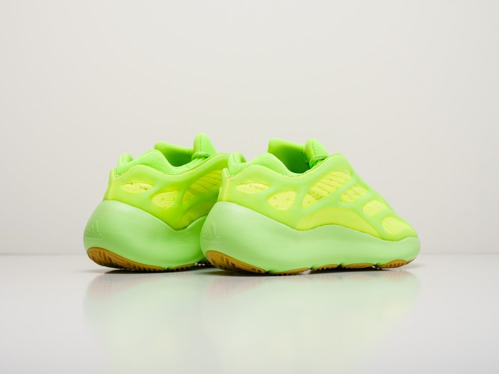 Кроссовки Adidas Yeezy Boost 700 v3 — изображение 3