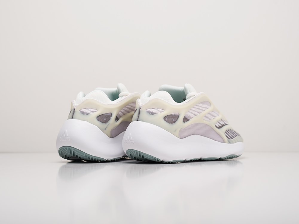 Кроссовки Adidas Yeezy Boost 700 v3 — изображение 3