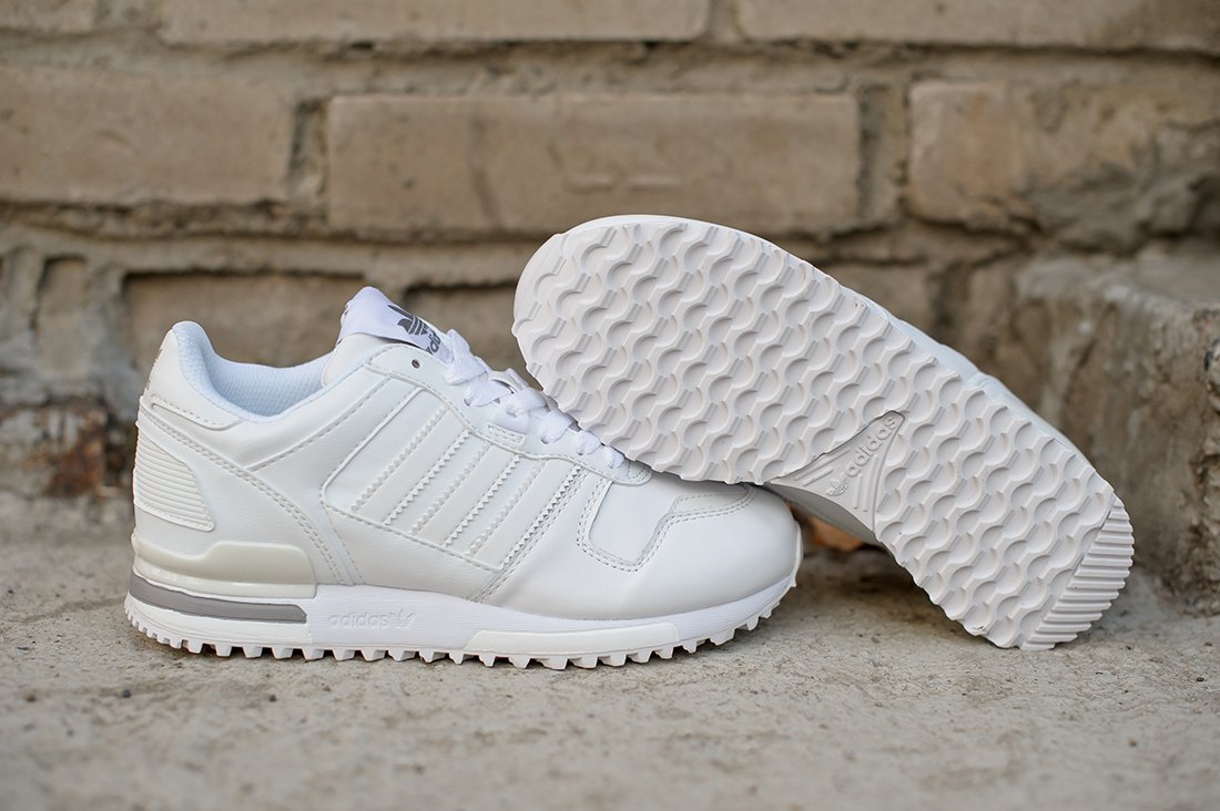 Кроссовки Adidas ZX 700 — изображение 2