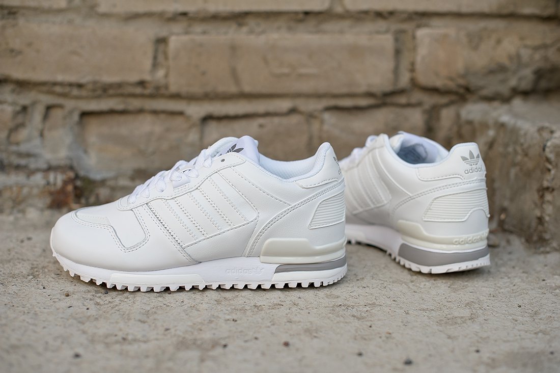 Кроссовки Adidas ZX 700 — изображение 4