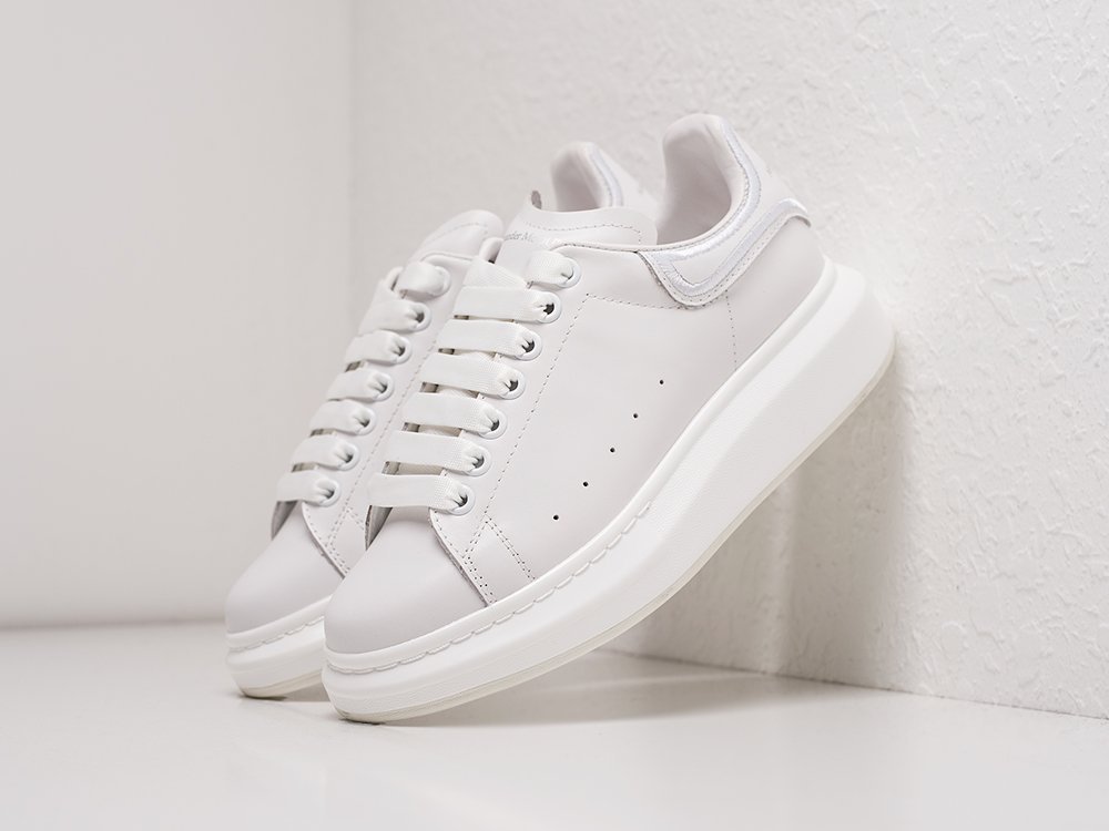 Кроссовки Alexander McQueen Lace-Up Sneaker