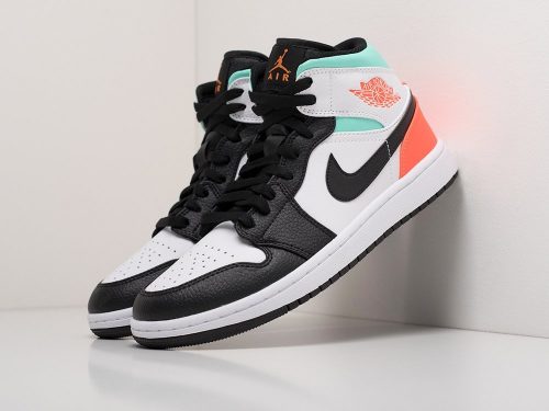 Кроссовки Nike Air Jordan 1
