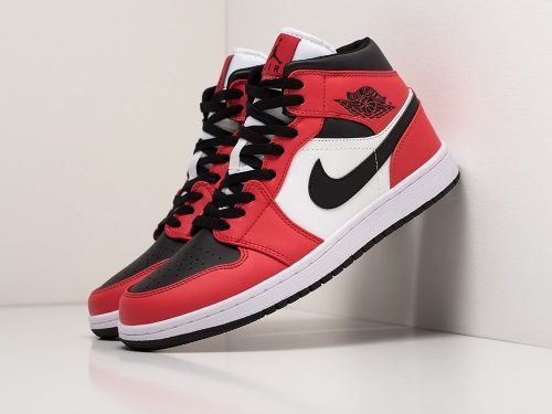 Кроссовки Nike Air Jordan 1