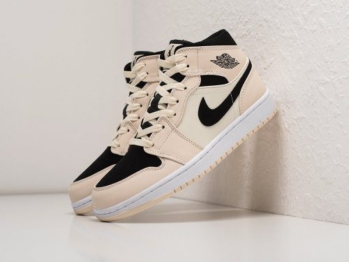 Кроссовки Nike Air Jordan 1