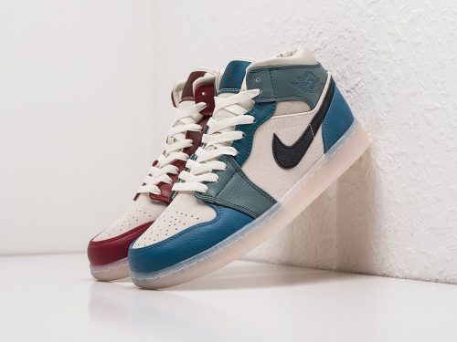 Кроссовки Nike Air Jordan 1