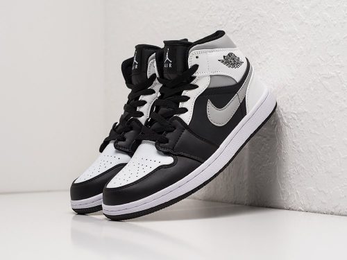 Кроссовки Nike Air Jordan 1