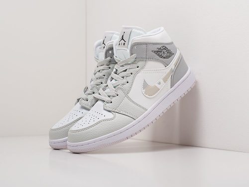 Кроссовки Nike Air Jordan 1