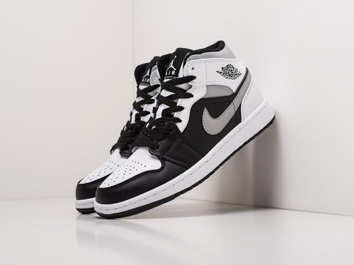 Кроссовки Nike Air Jordan 1