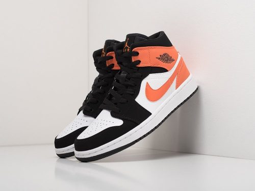 Кроссовки Nike Air Jordan 1
