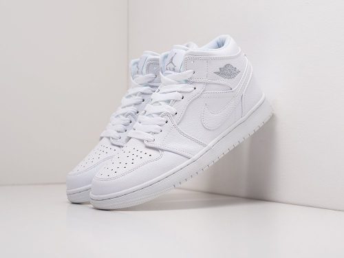 Кроссовки Nike Air Jordan 1