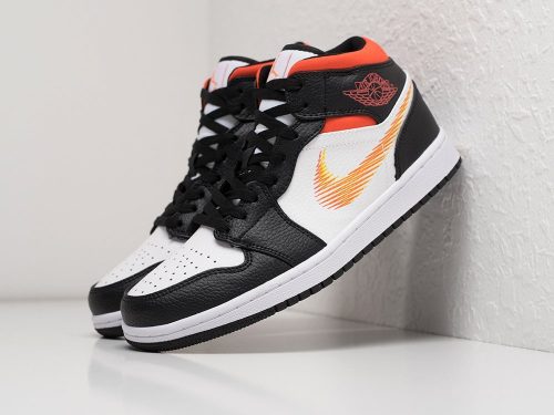 Кроссовки Nike Air Jordan 1