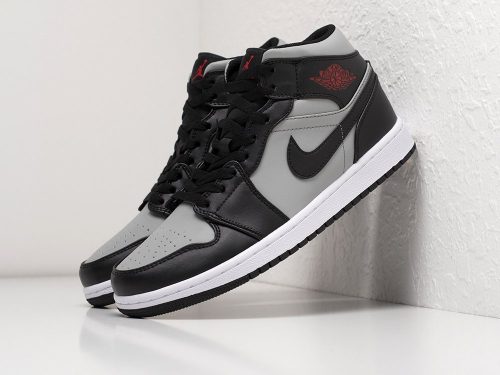 Кроссовки Nike Air Jordan 1