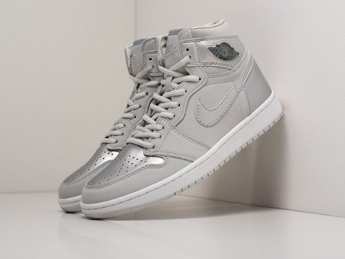 Кроссовки Nike Air Jordan 1