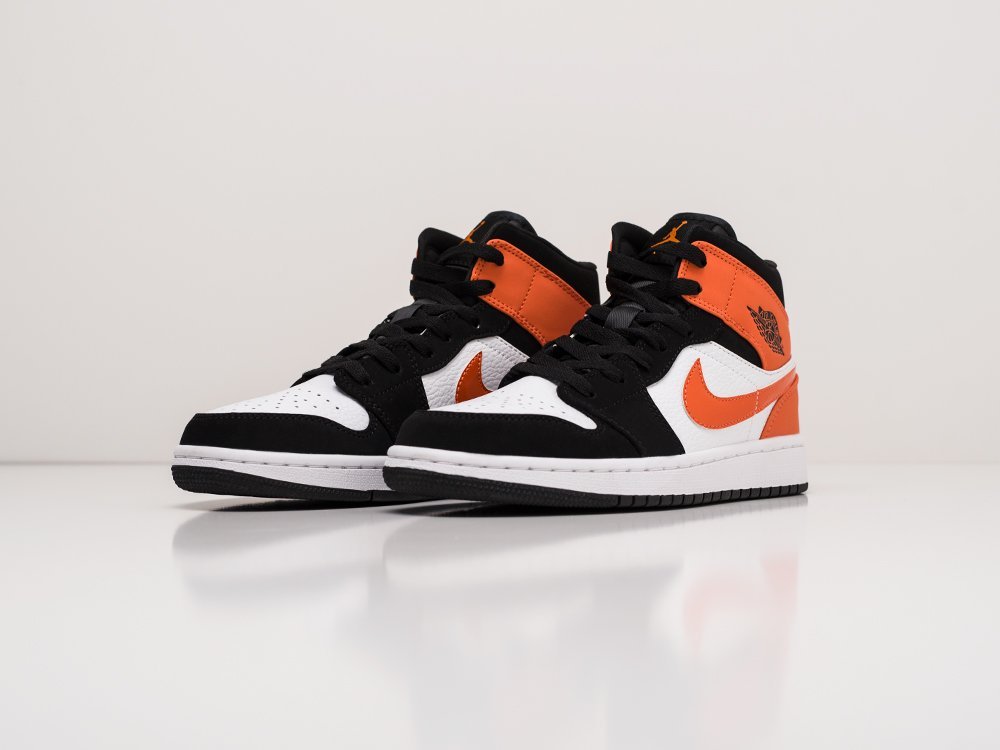 Кроссовки Nike Air Jordan 1 — изображение 2