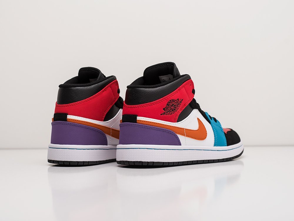 Кроссовки Nike Air Jordan 1 — изображение 4