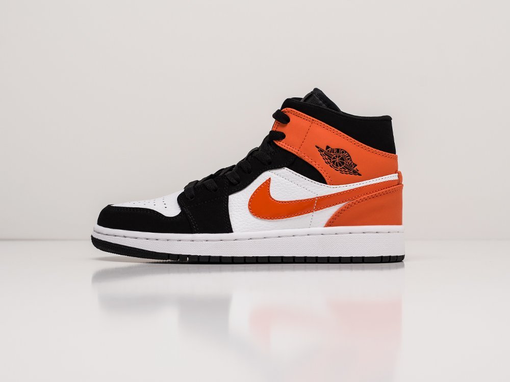 Кроссовки Nike Air Jordan 1 — изображение 5