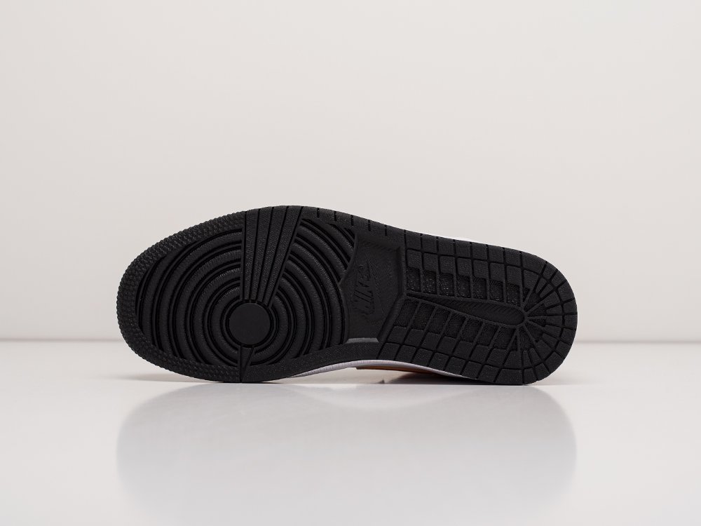 Кроссовки Nike Air Jordan 1 — изображение 5
