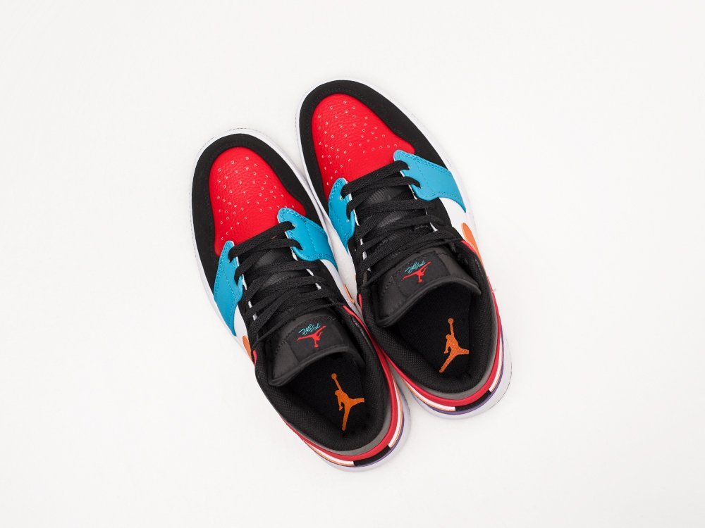 Кроссовки Nike Air Jordan 1 — изображение 6