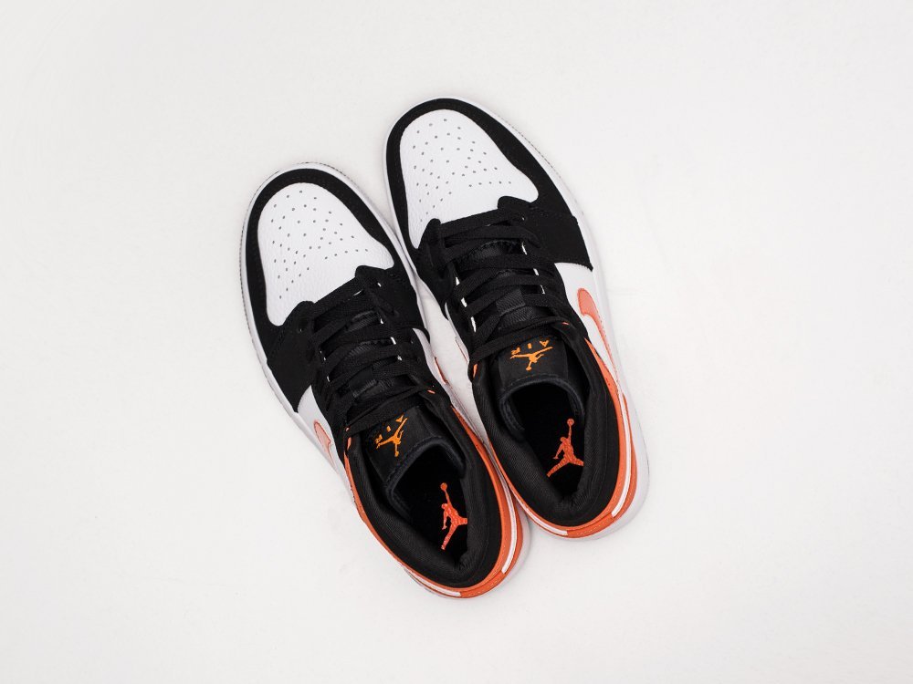 Кроссовки Nike Air Jordan 1 — изображение 6