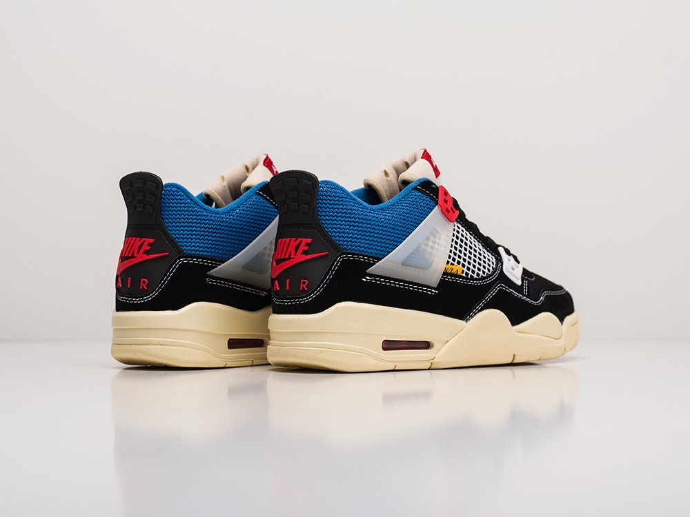 Кроссовки Nike Air Jordan 4 Retro — изображение 3