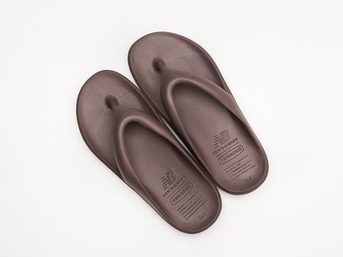 Сланцы New Balance